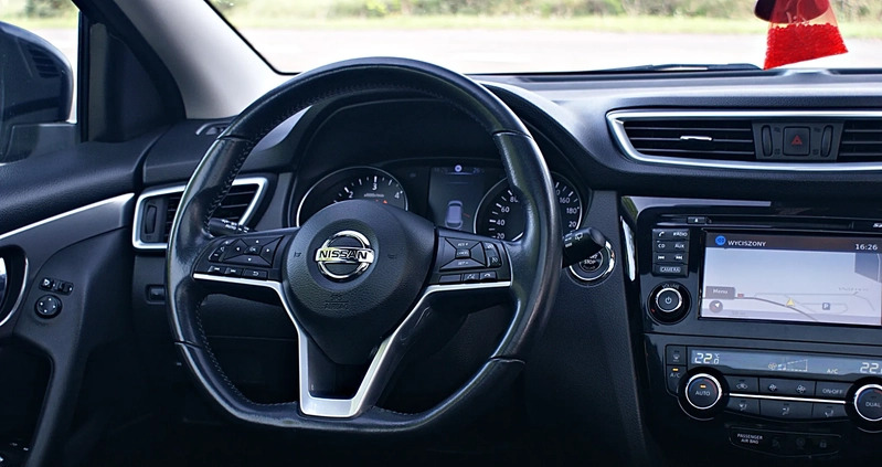 Nissan Qashqai cena 69900 przebieg: 135500, rok produkcji 2018 z Sierpc małe 781